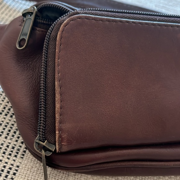 The walking company adjustable Belt bag in brown like leather - Picture 7 of 7